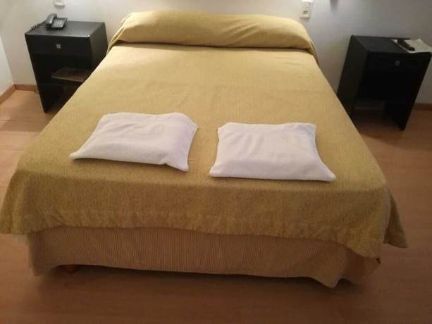 Imagen de la habitación del Hotel Embajador, San Miguel de Tucum&aacute;n. Foto 6