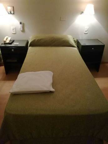 Imagen de la habitación del Hotel Embajador, San Miguel de Tucum&aacute;n. Foto 19