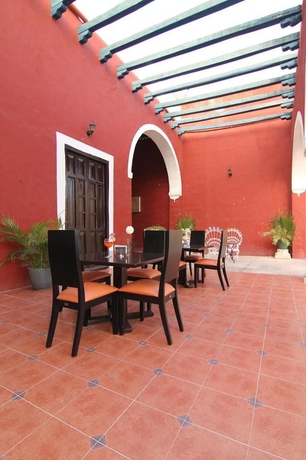 Imagen del bar/restaurante del Hotel Embajadores, M&eacute;rida. Foto 2