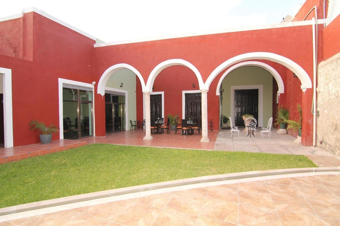 Imagen de los exteriores del Hotel Embajadores, M&eacute;rida. Foto 9