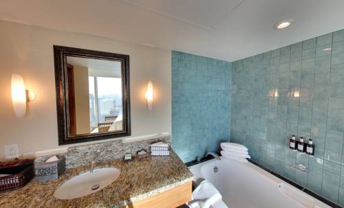 Imagen de la habitación del Hotel Embarc Vancouver. Foto 12