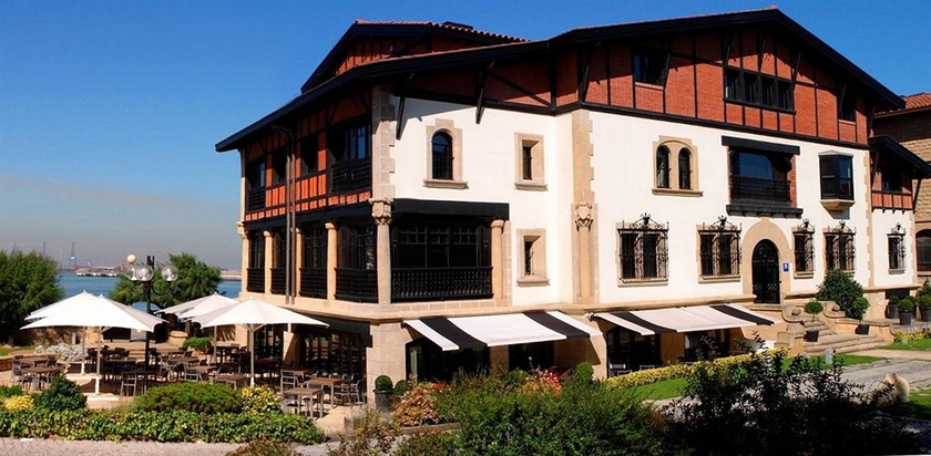 Imagen de los exteriores del Hotel Embarcadero. Foto 8