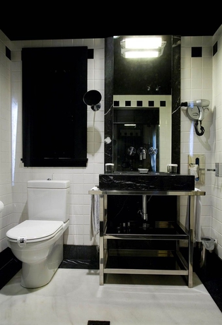 Imagen de la habitación del Hotel Embarcadero. Foto 4