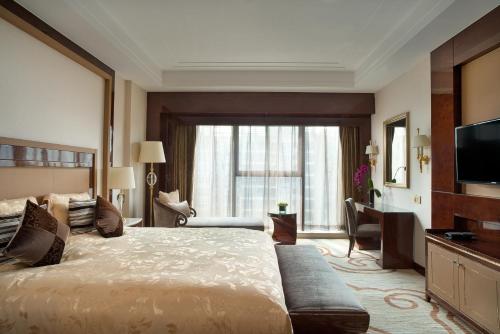 Imagen de la habitación del Hotel Embassador International. Foto 4