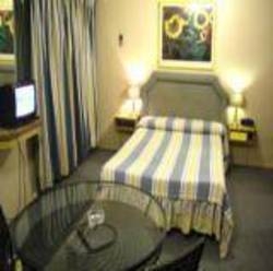 Imagen general del Hotel Embassy All Suites. Foto 4