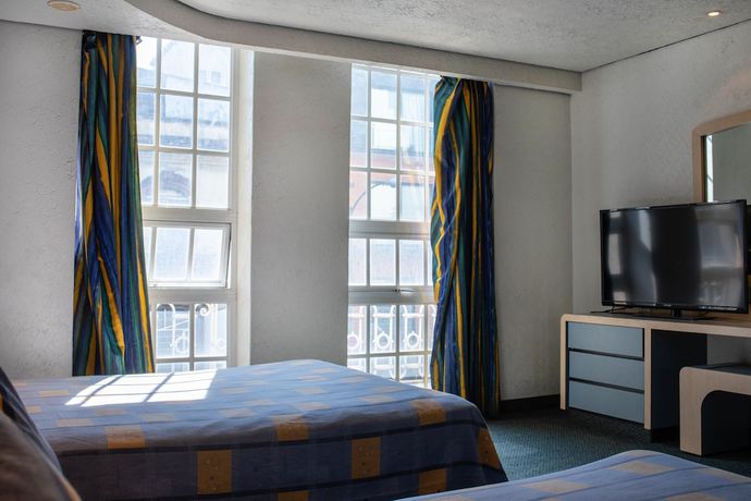 Imagen de la habitación del Hotel Embassy, Ciudad de M&eacute;xico. Foto 7