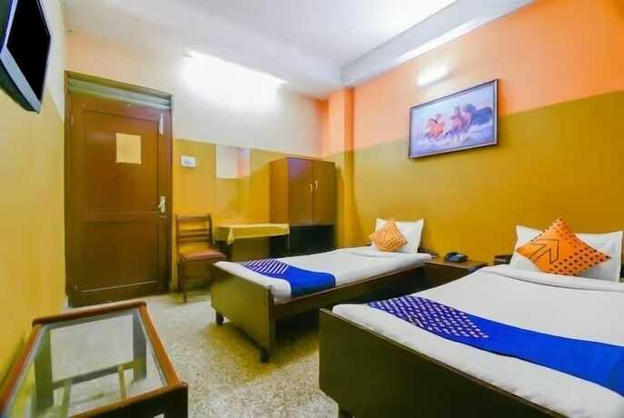 Imagen de la habitación del Hotel Embassy, Dibrugarh. Foto 8