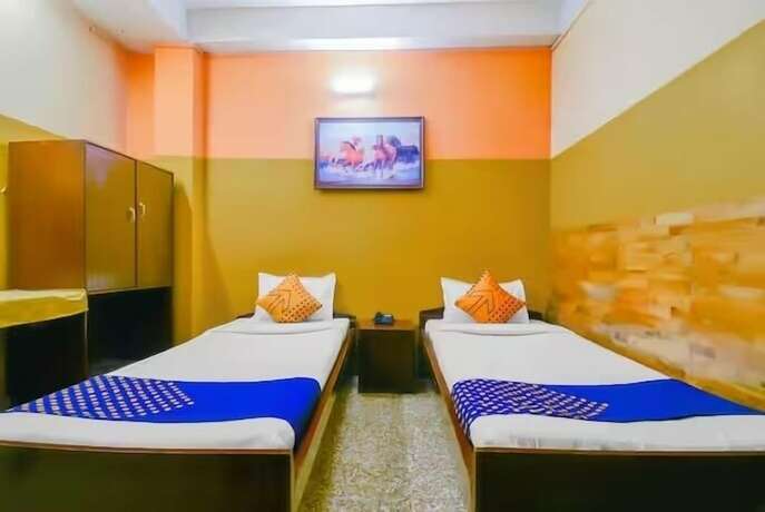 Imagen de la habitación del Hotel Embassy, Dibrugarh. Foto 10