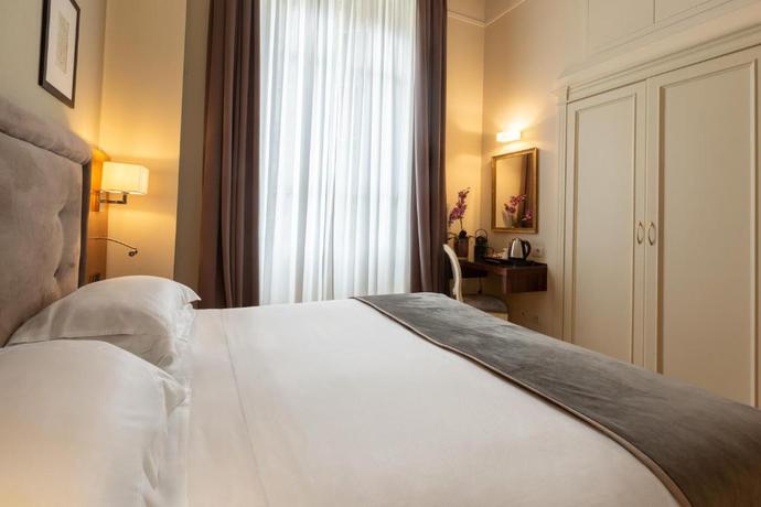 Imagen de la habitación del Hotel Embassy, Florencia. Foto 7