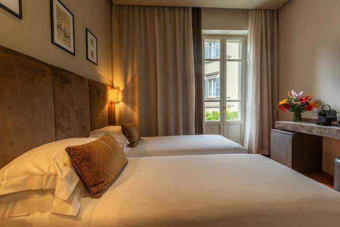 Imagen de la habitación del Hotel Embassy, Florencia. Foto 8