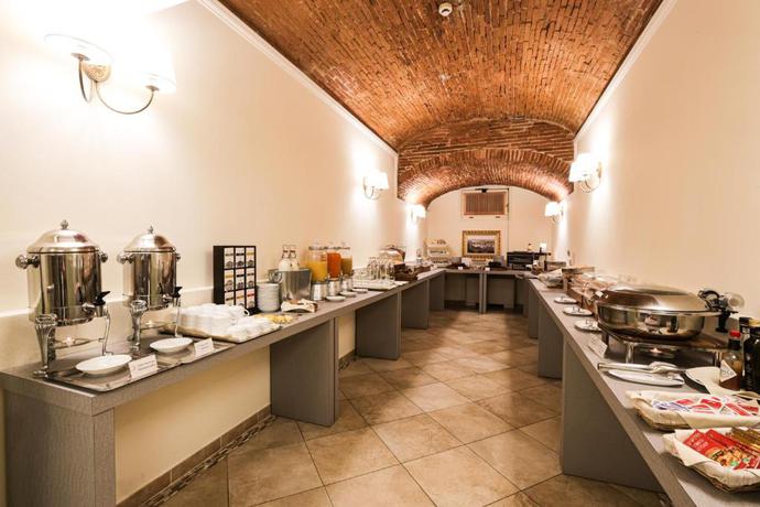 Imagen del bar/restaurante del Hotel Embassy, Florencia. Foto 3