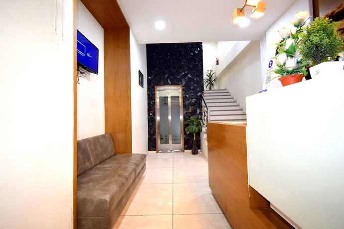 Imagen de los interiores del Hotel Embassy, Gandhinagar. Foto 11