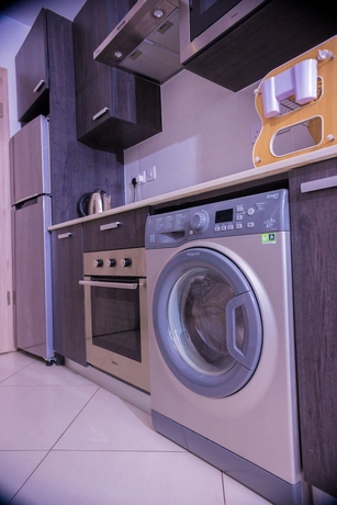 Imagen de la habitación del Hotel Embassy Gardens. Foto 2