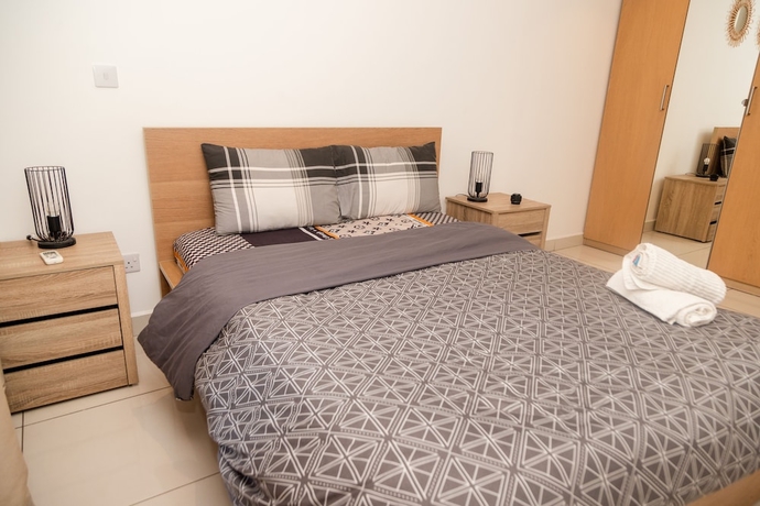 Imagen de la habitación del Hotel Embassy Gardens. Foto 8