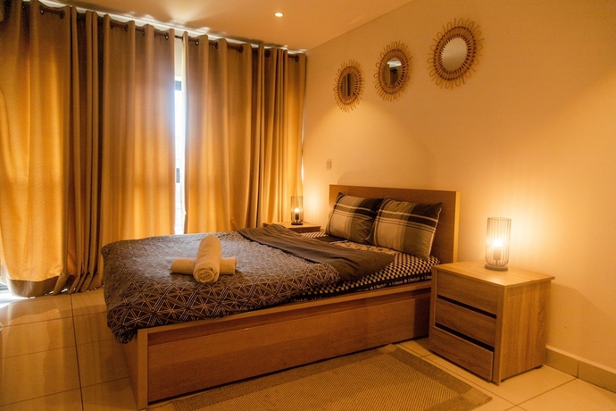 Imagen de la habitación del Hotel Embassy Gardens. Foto 9