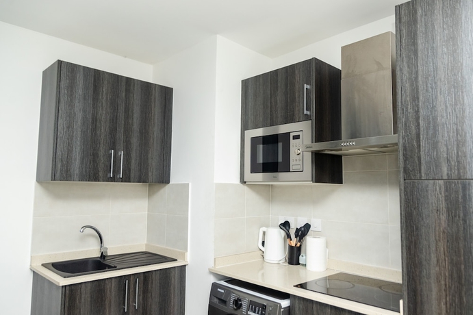 Imagen de la habitación del Hotel Embassy Gardens. Foto 14