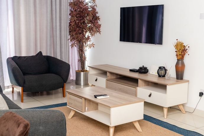 Imagen de la habitación del Hotel Embassy Gardens. Foto 19