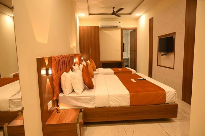 Imagen general del Hotel Embassy Inn, Ujjain. Foto 10