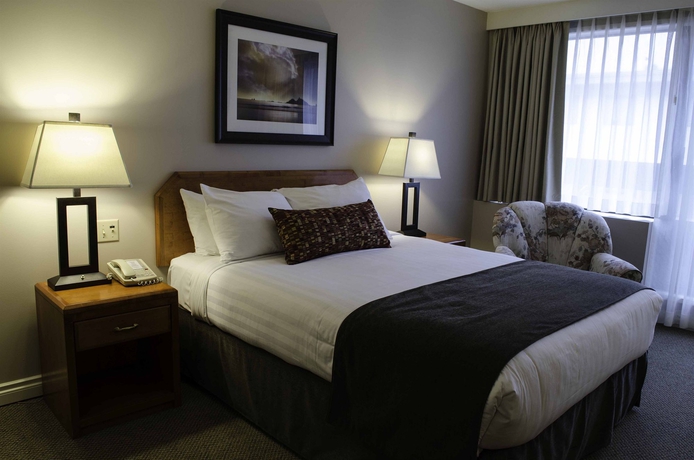 Imagen de la habitación del Hotel Embassy Inn, Victoria. Foto 6
