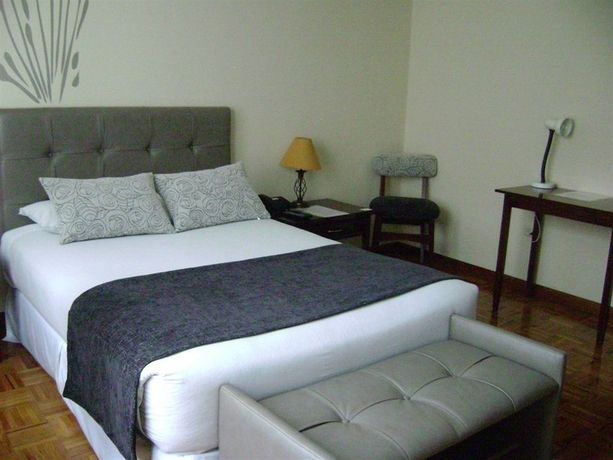 Imagen de la habitación del Hotel Embassy, La Mariscal. Foto 6