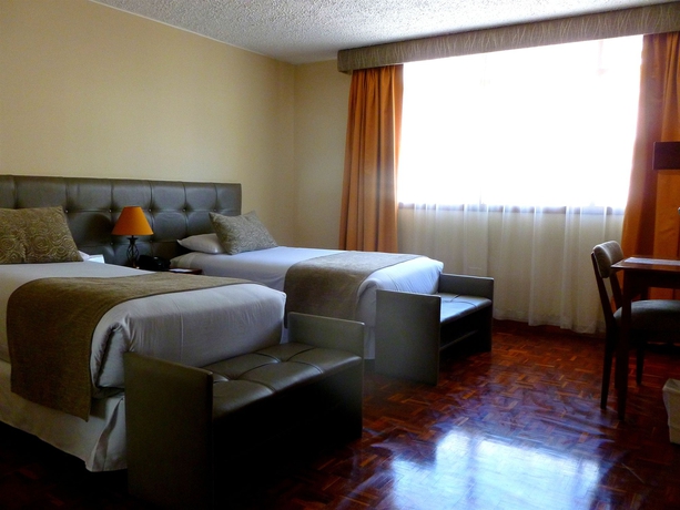 Imagen de la habitación del Hotel Embassy, La Mariscal. Foto 10