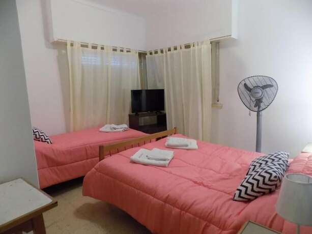 Imagen general del Hotel Embassy, Miramar. Foto 15