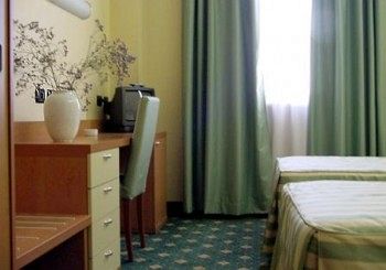 Imagen general del Hotel Embassy Pero. Foto 13