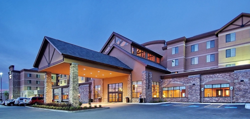 Imagen general del Hotel Embassy Suites Anchorage. Foto 1