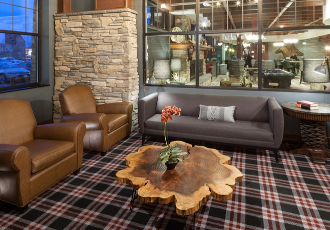 Imagen de los interiores del Hotel Embassy Suites Anchorage. Foto 10