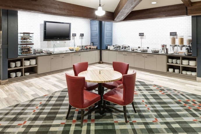 Imagen del bar/restaurante del Hotel Embassy Suites Anchorage. Foto 5