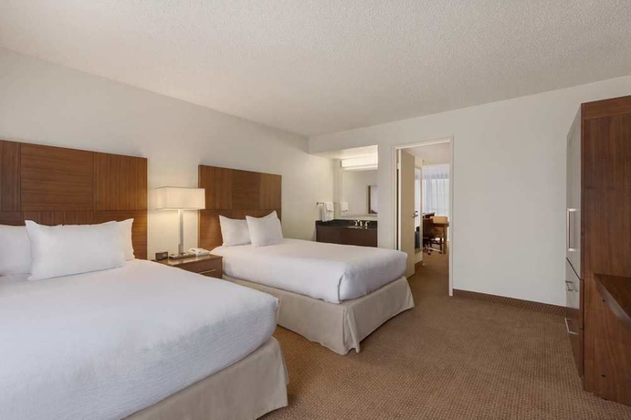 Imagen de la habitación del Hotel Embassy Suites Baton Rouge. Foto 6