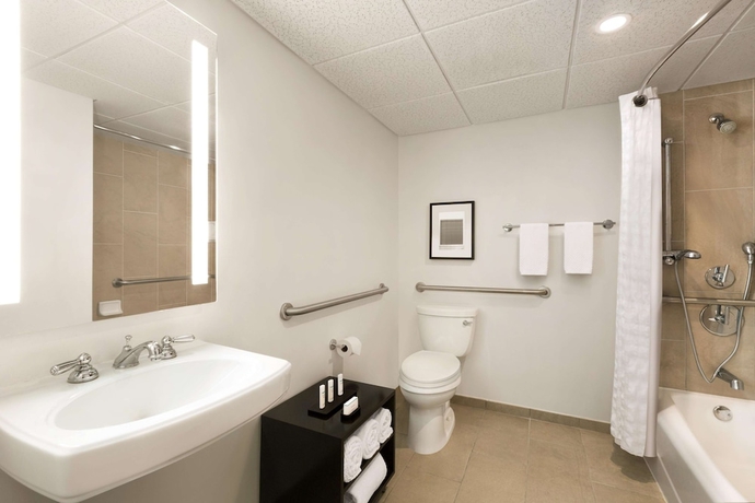 Imagen de la habitación del Hotel Embassy Suites Boca Raton. Foto 8