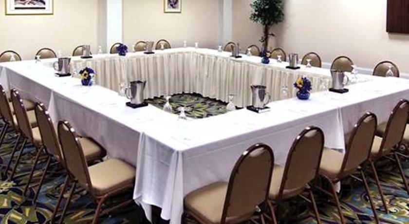 Imagen general del Hotel Embassy Suites Brunswick. Foto 8