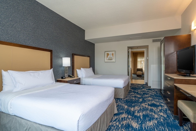 Imagen de la habitación del Hotel Embassy Suites By Hilton Alexandria Old Town. Foto 12