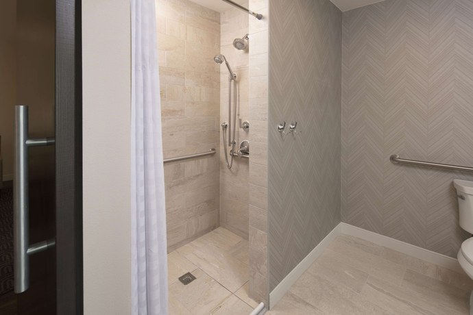 Imagen de la habitación del Hotel Embassy Suites By Hilton Amarillo Downtown. Foto 4