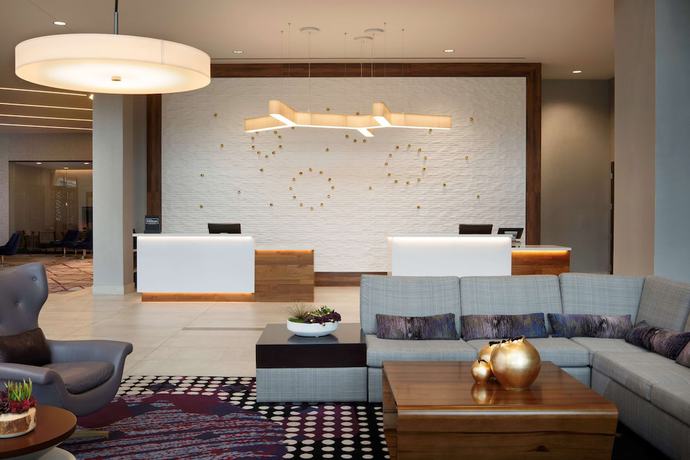 Imagen de los interiores del Hotel Embassy Suites By Hilton Amarillo Downtown. Foto 20