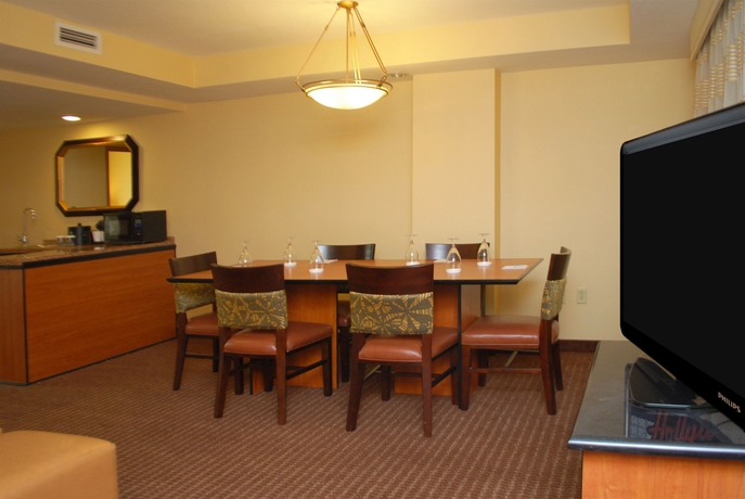 Imagen de la habitación del Hotel Embassy Suites By Hilton Anaheim South. Foto 10