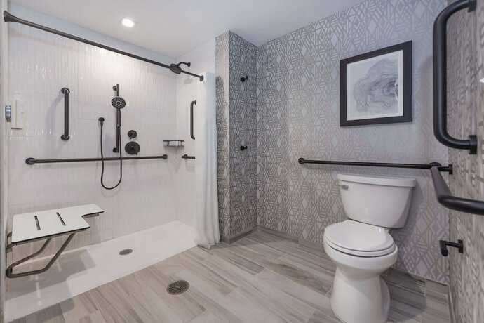 Imagen de la habitación del Hotel Embassy Suites By Hilton Asheville Downtown. Foto 18