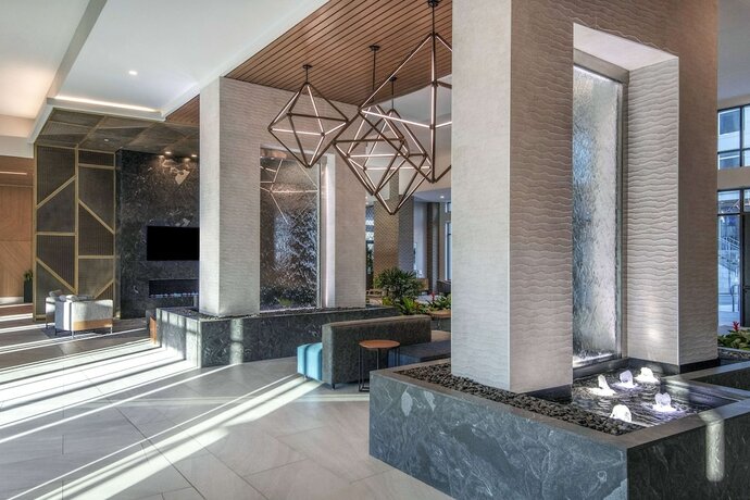 Imagen general del Hotel Embassy Suites By Hilton Asheville Downtown. Foto 3