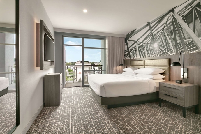 Imagen de la habitación del Hotel Embassy Suites By Hilton Atlanta Midtown. Foto 13