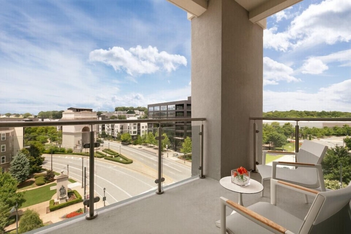 Imagen de la habitación del Hotel Embassy Suites By Hilton Atlanta Midtown. Foto 15