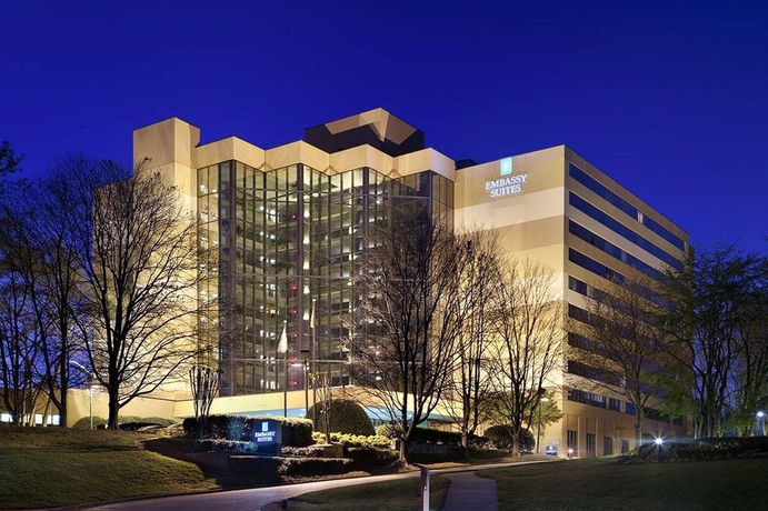 Imagen general del Hotel Embassy Suites By Hilton Atlanta Perimeter Center. Foto 1