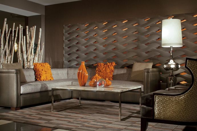 Imagen de los interiores del Hotel Embassy Suites By Hilton Austin Arboretum. Foto 6