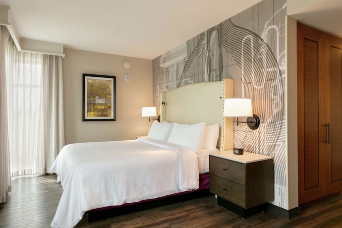 Imagen de la habitación del Hotel Embassy Suites By Hilton Berkeley Heights. Foto 5