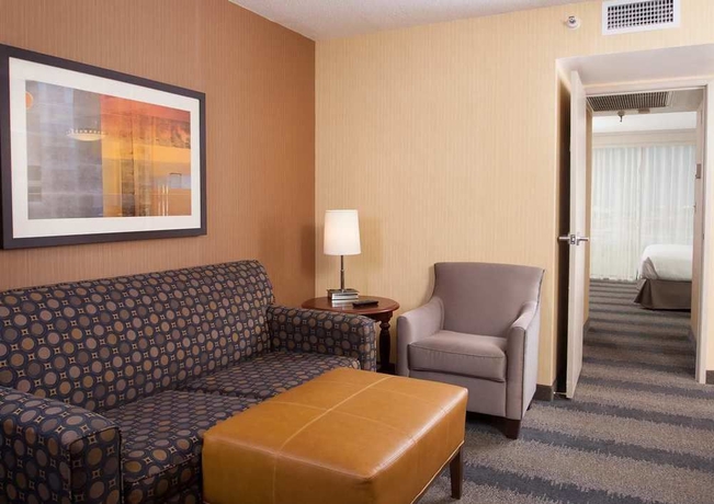 Imagen de los interiores del Hotel Embassy Suites By Hilton Bloomington/minneapolis. Foto 12