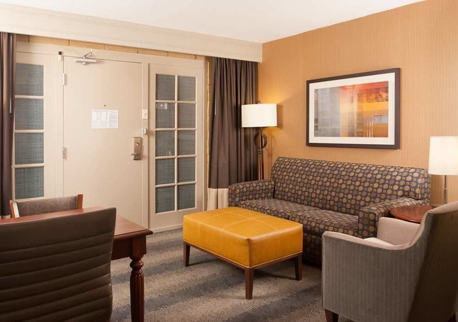 Imagen de los interiores del Hotel Embassy Suites By Hilton Bloomington/minneapolis. Foto 14