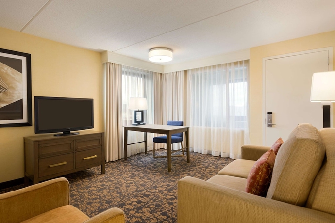 Imagen de la habitación del Hotel Embassy Suites By Hilton Boston Waltham. Foto 8