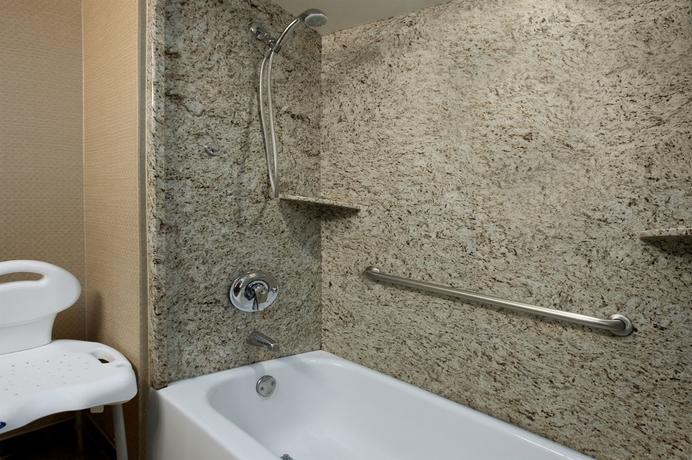 Imagen de la habitación del Hotel Embassy Suites By Hilton Brea North Orange County. Foto 9