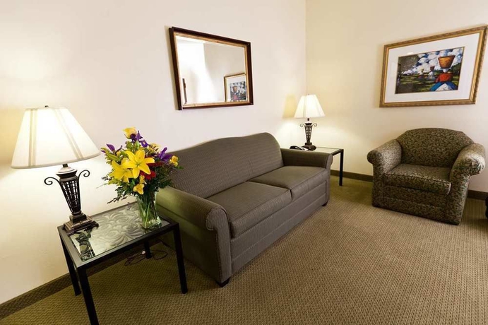 Imagen de los interiores del Hotel Embassy Suites By Hilton Charleston Historic District. Foto 12