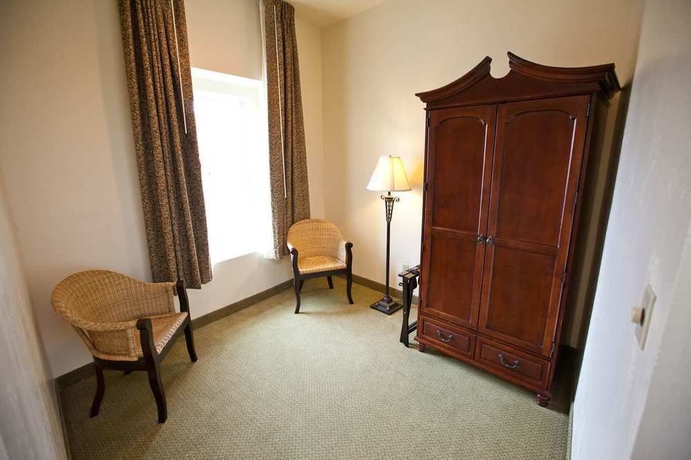 Imagen de la habitación del Hotel Embassy Suites By Hilton Charleston Historic District. Foto 8